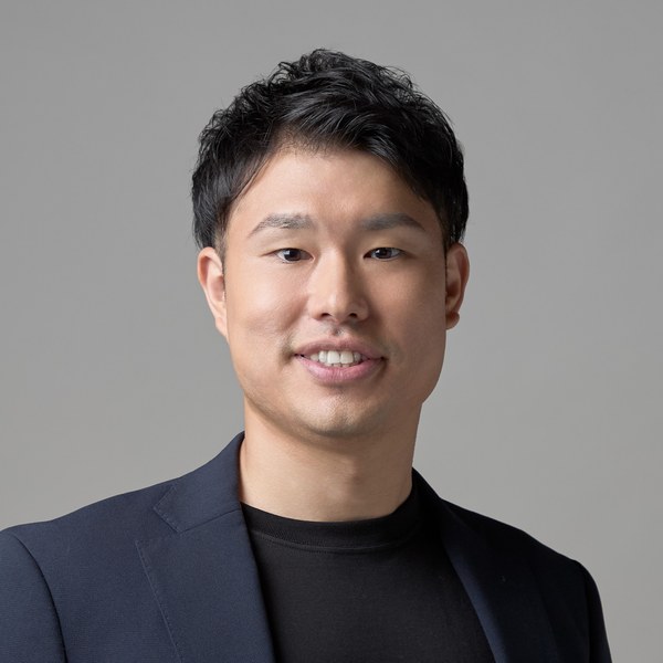 Yoshiya Akamatsu